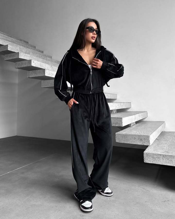 Europe, America, 's new velvet sports suit, bar-striped hooded cardigan, jacket, lace-up wide-leg pants, two-piece set for women