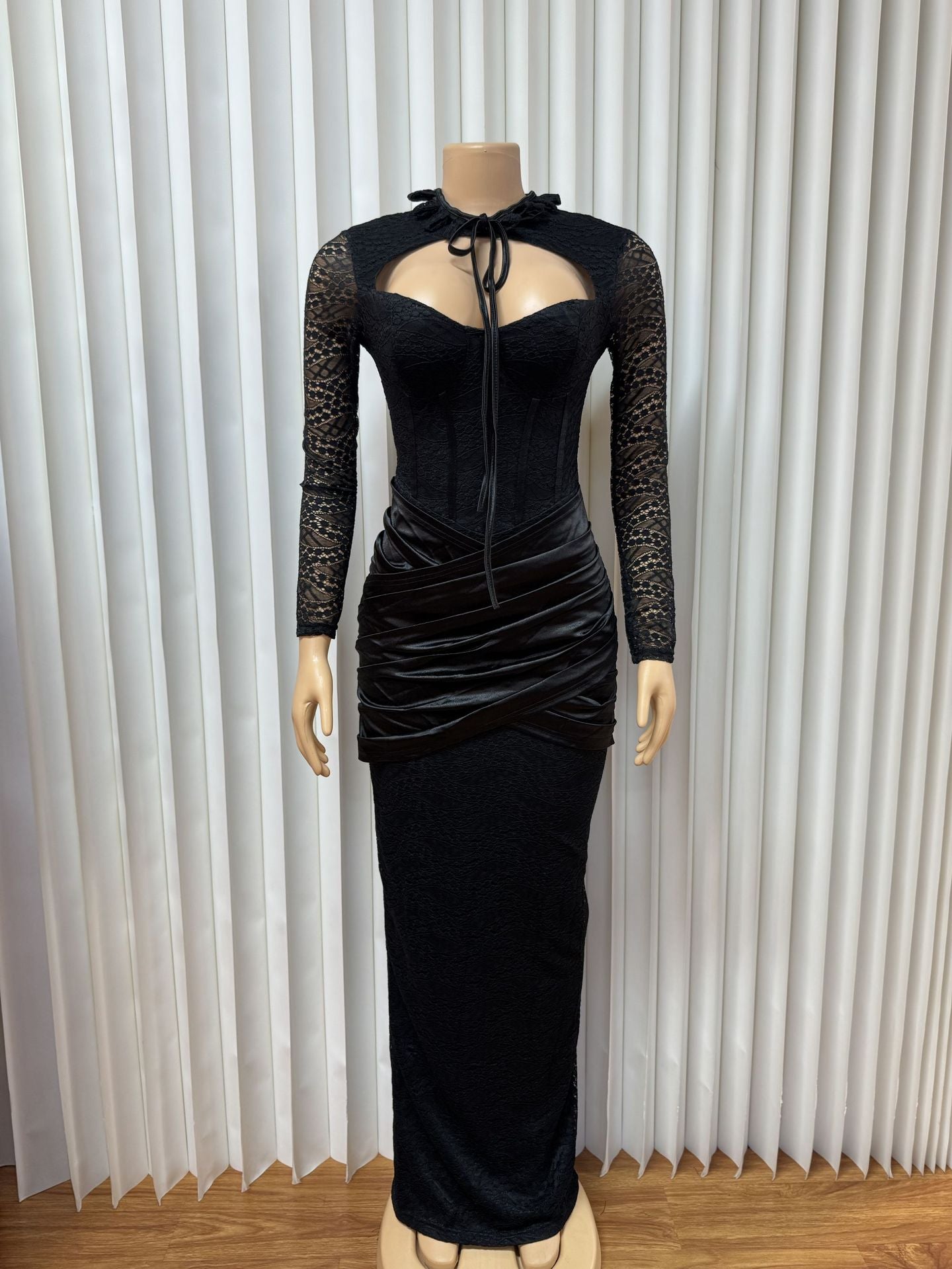 European and American new semi-turtleneck lace-up splicing low-cut sexy hip-wrapped long-sleeved dress evening dress