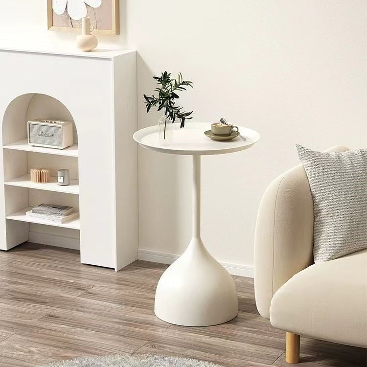 Casual side table small apartment iron art small round table cream style sofa side small coffee table bedside iron art coffee table corner table