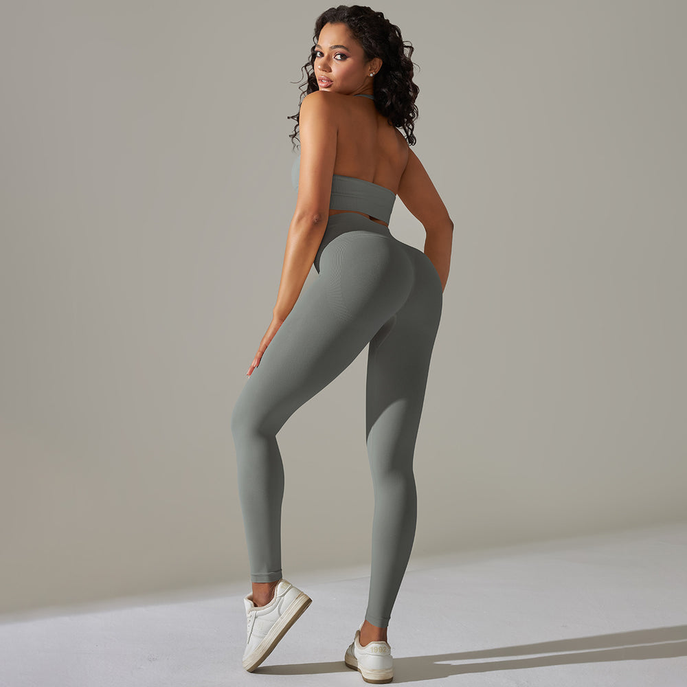 New seamless solid color high-elasticity sports bra and underwear yoga set - two-piece running and fitness outfit