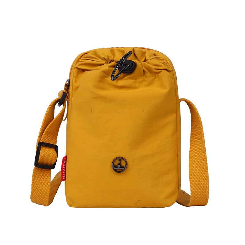 New messenger bag, multi-functional mobile phone bag, waterproof leisure shoulder bag, kettle bag, sports fitness women's bag, water cup bag.