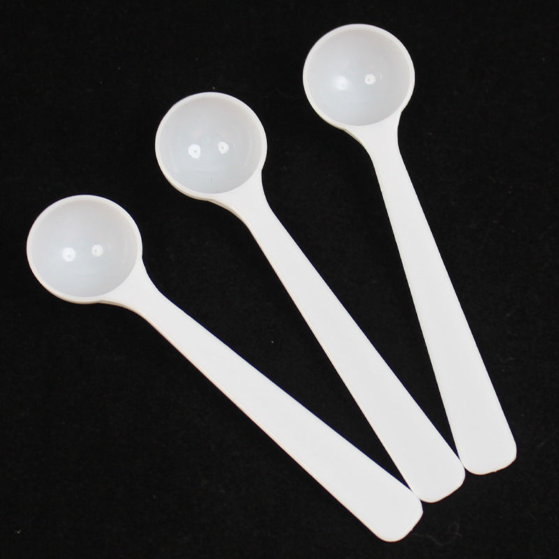 2ml plastic measuring spoon for mask powder, small spoon for fertilizer, pesticide, feed powder, precise measurement, holds 2g