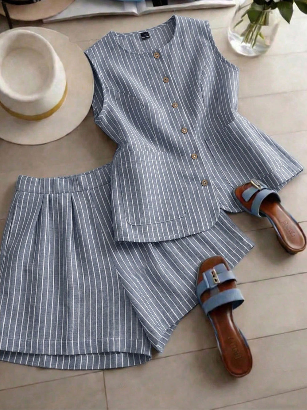 fashion  summer new striped sleeveless top + shorts set - commute & casual two-piece outfit