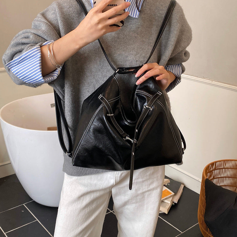 High-end retro women's backpack 2025new arrivaltrendyfall and wintereasiest for matchlarge capacitywork clothing shoulder tote bag