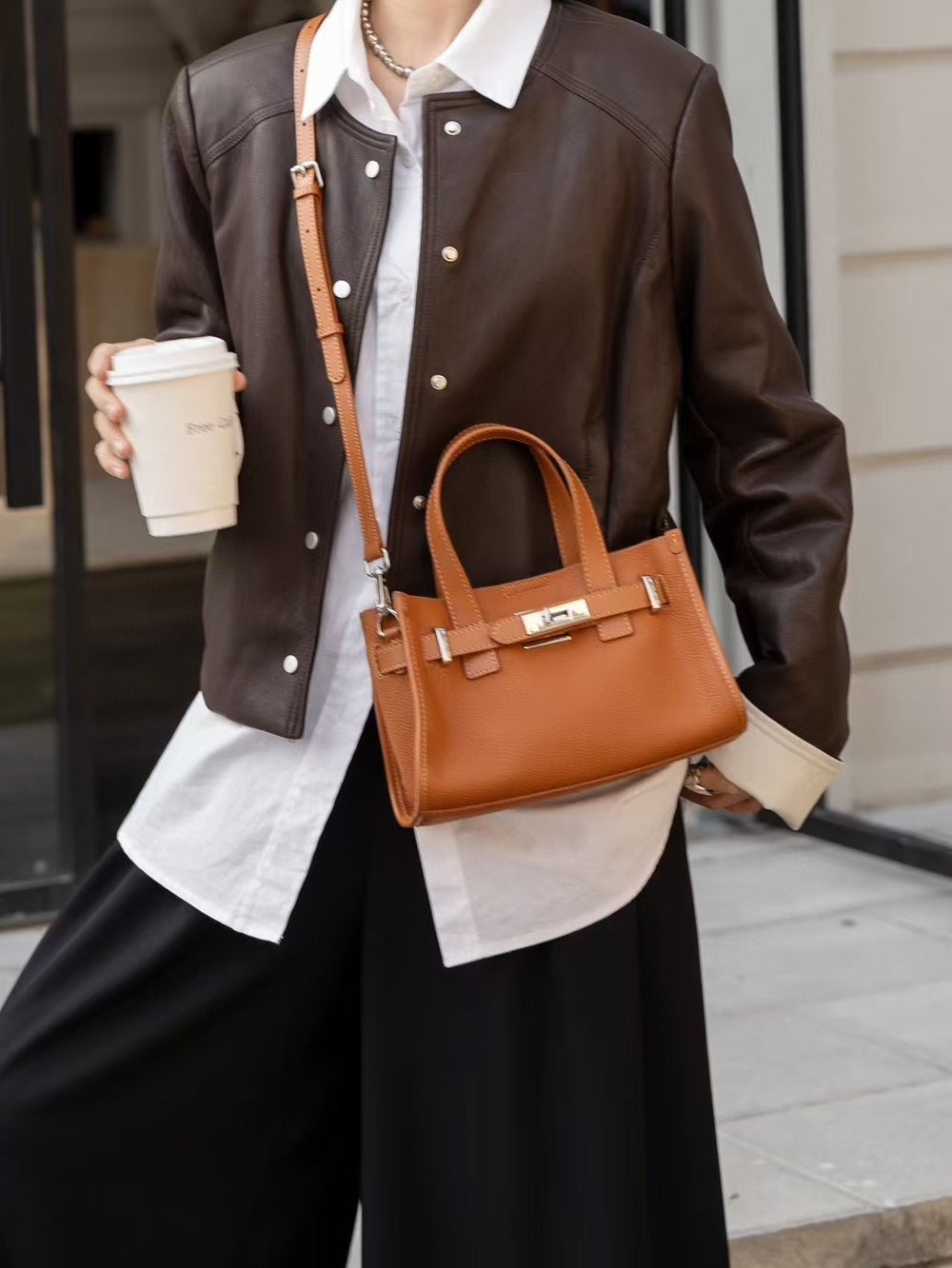 First-layer cowhide niche style design tote bag classy sense 2024fall and winter novice hand-held kelly bag shoulder crossbody bag for women