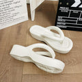 Eva thick-soled flip-flops for women, 2025 summer solid color fashion outdoor wear, "stomping on shit" comfort, casual beach sandals