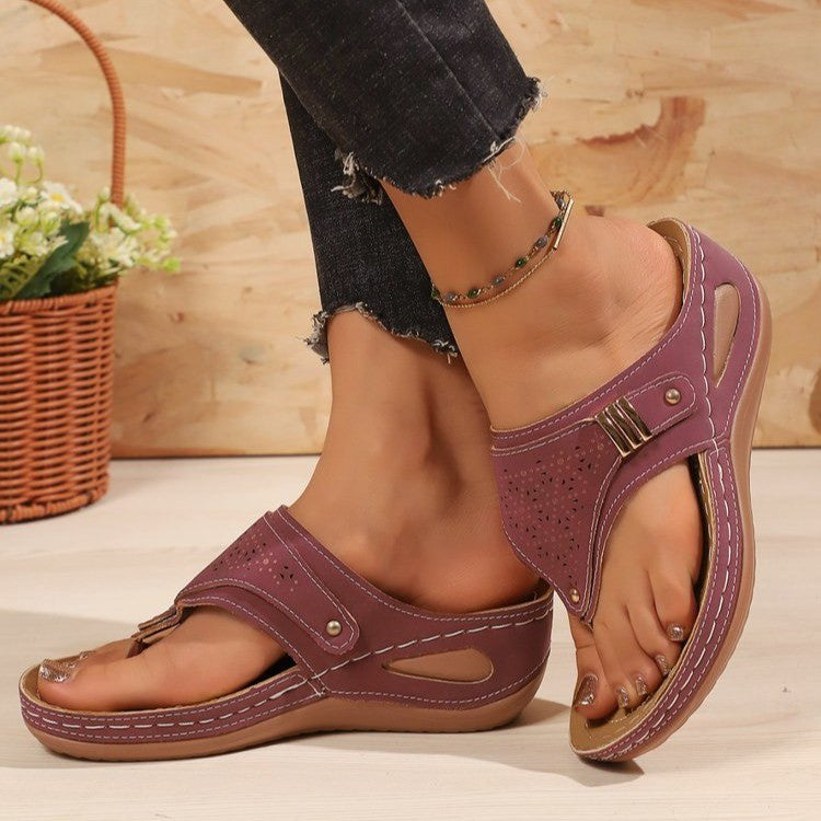 fashionplus size2025summernew arrival clip-toe wedge heel fashion laser rivet herringbone sandals for women wholesale