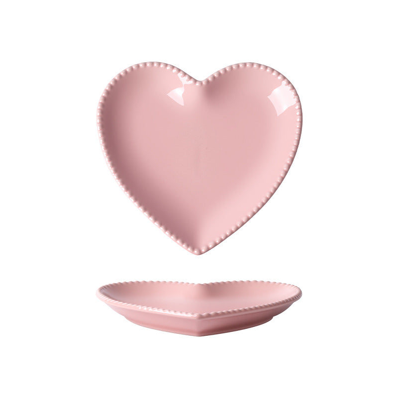 Creative heart-shaped ceramic dish - unique heart plate for snacks, jewelry, home use, cake, fruit, and heart-shaped desserts