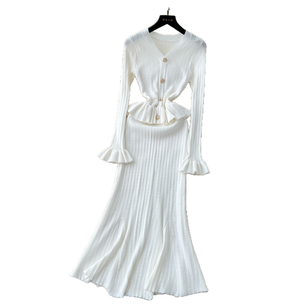 autumn collection: french chic, high-end, niche v-neck long sleeve ruffle trim patchwork cinched waist knit dress for women