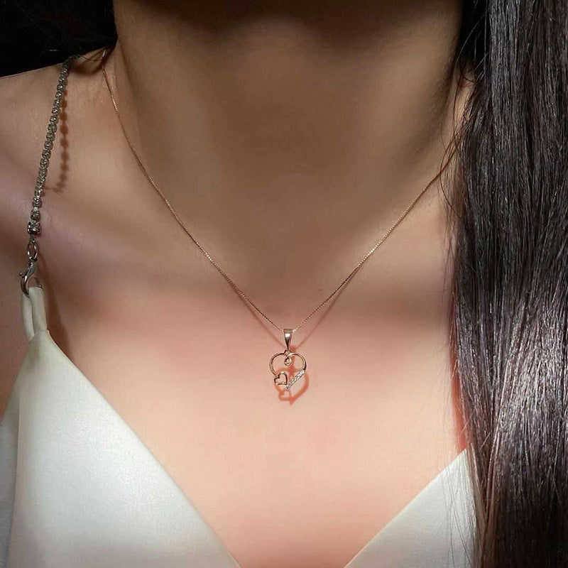 European and american cross-border e-commerce new jewelry: autumn/winter fashionable and versatile diamond-studded pendant, personalized heart and letter necklace for women