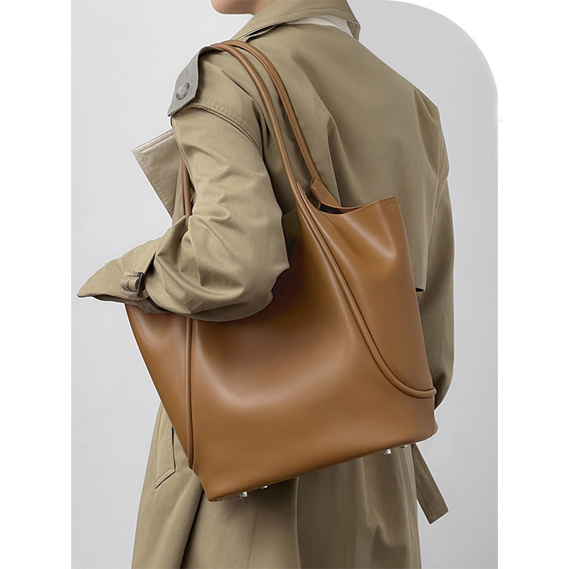 Minimalist large capacity tote bag - 2025 new fashion, niche design, premium soft leather shoulder bag for commuting