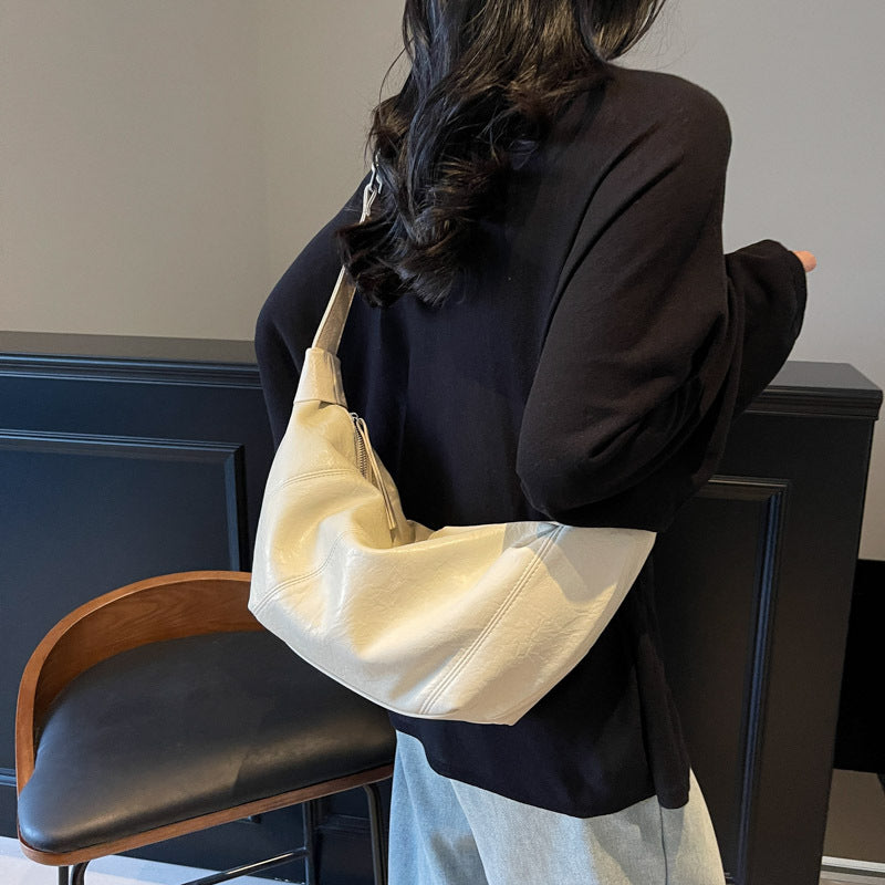 Shoulder 2025 Versatile Messenger Bag Korean Edition Trend Sense Bag Niche ins Dumplings Winter Fashion Folded Bag