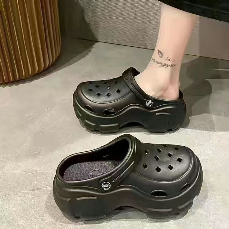 Crocs women's summeroutwear feeling of stepping on shit, thick sole non-slip 2024 new arrival beach toe sandals and slippers summer