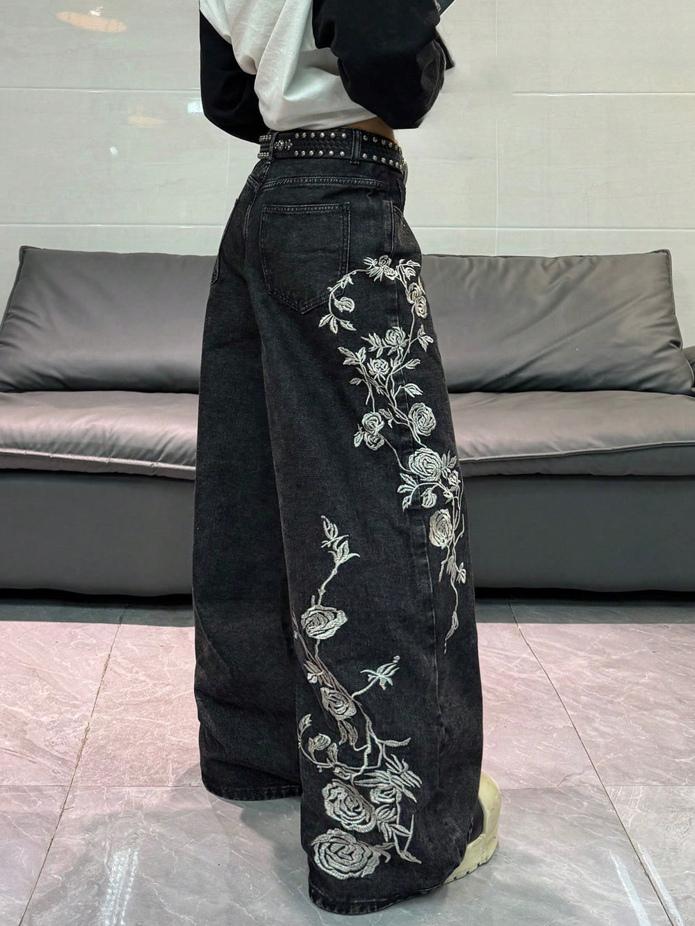European and american style women's black and grey distressed rose embroidered wide leg jeans - vintage high street loose fit denim trousers