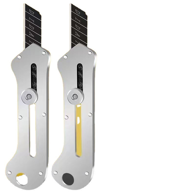 One piece of all-steel utility knife will be used for life without damage, and the paper cutter will be guaranteed for life. Heavy-duty knife holder wallpaper knife.