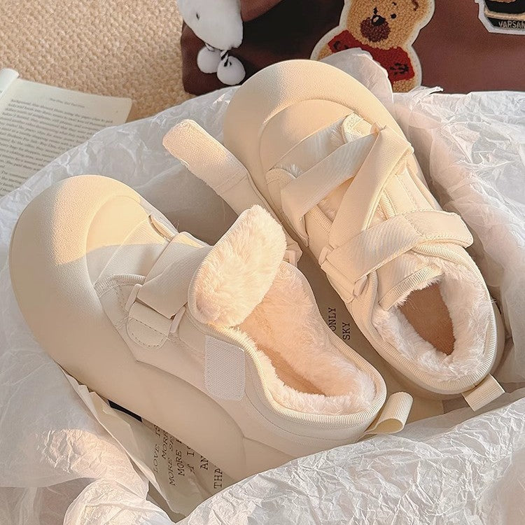 2025 winter new fleece-lined white sneakers: ins-style slip-ons, versatile, warm, and unique casual shoes for women