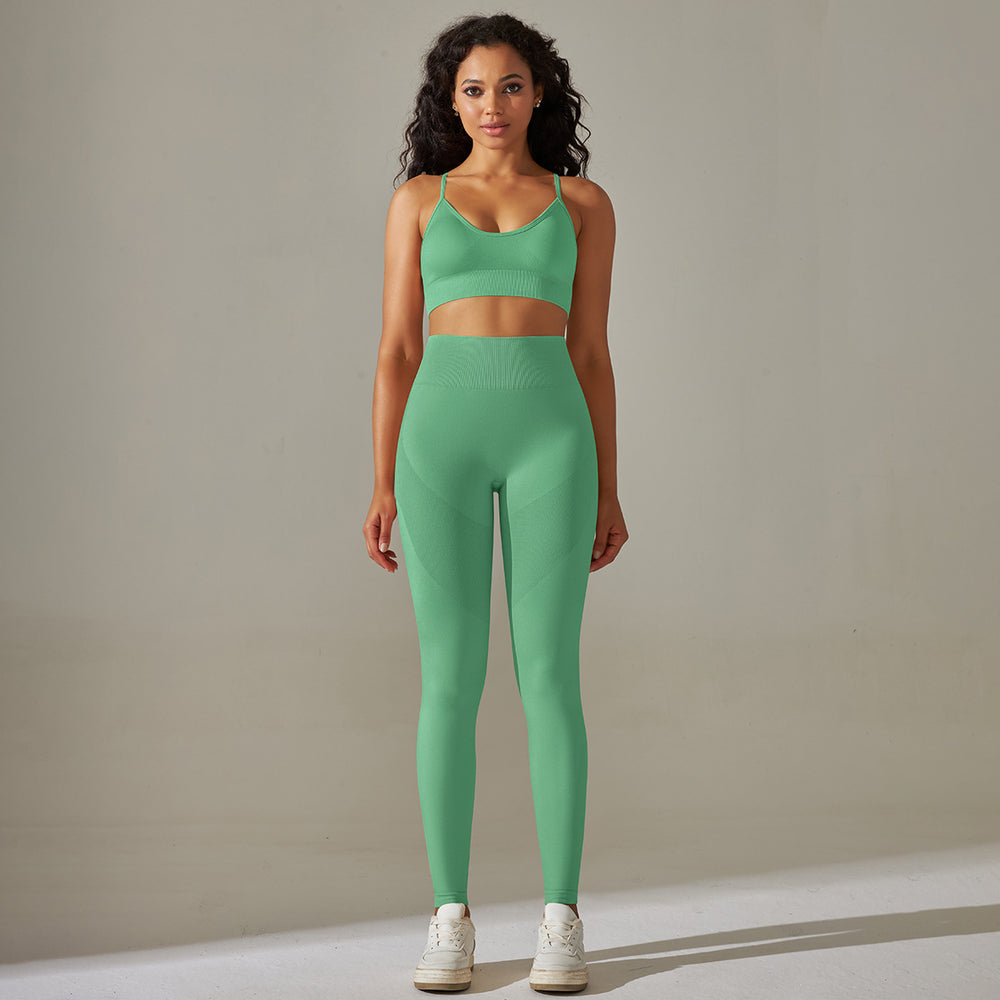 European and american new seamless yoga set: camisole, beautiful back sports bra, tummy control high-waisted butt-lifting leggings for running and fitness