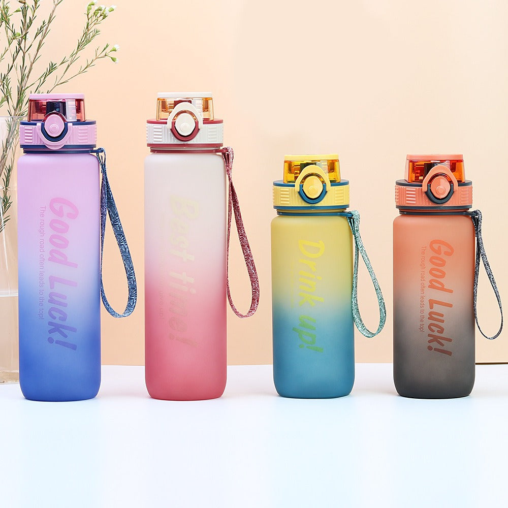 Carefully selected gradient color plastic water cup outdoor fitness with straw plastic cup classy portable large capacity water bottle