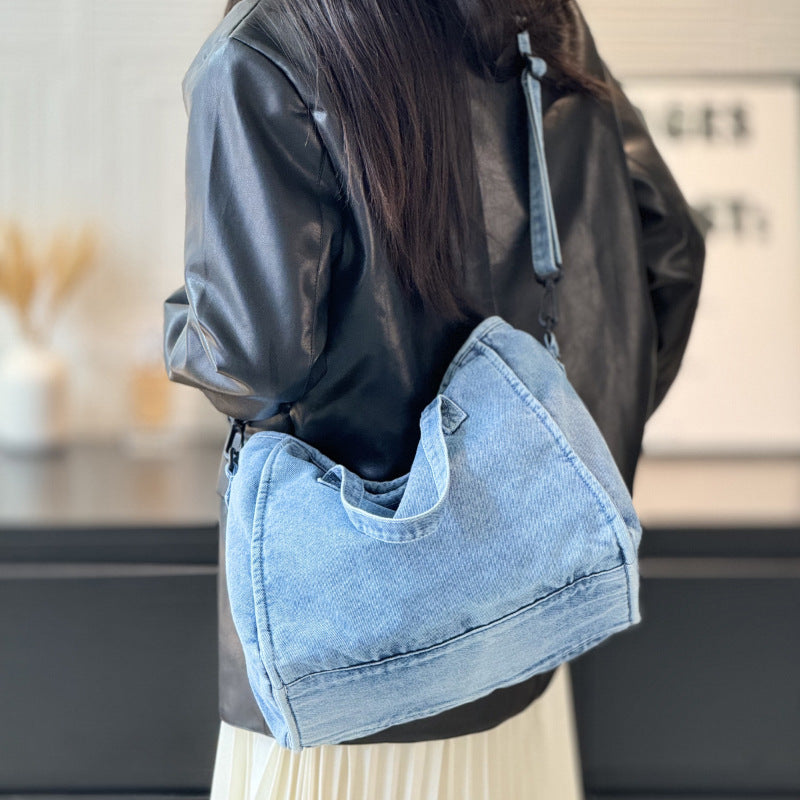 Denim underarm bag women's 2025 new fashion large-capacity messenger bag commuter shoulder bag class tote bag