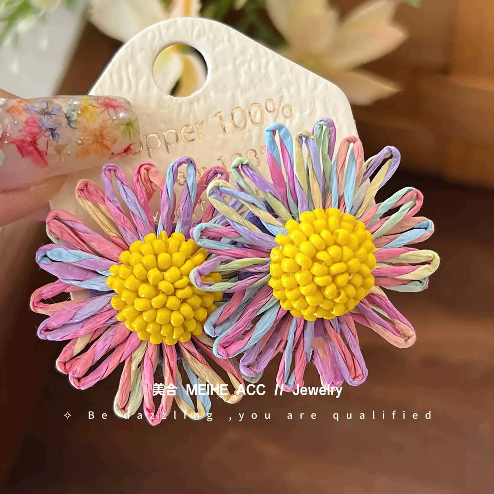 Spring break style white floral earrings - unique dopamine studs, niche design, versatile earrings