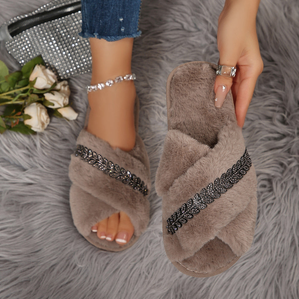 Wholesale autumn/winter new arrival criss-cross color chain rhinestone trendy fashion indoor home anti-slip warm soft fuzzy slippers