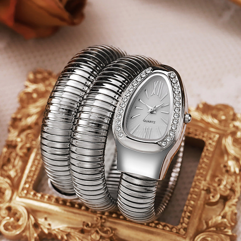 Honghong cross-border snake-shaped watch women's fashion bracelet watch creative hip hop quartz watch stylish bracelet watch wholesale