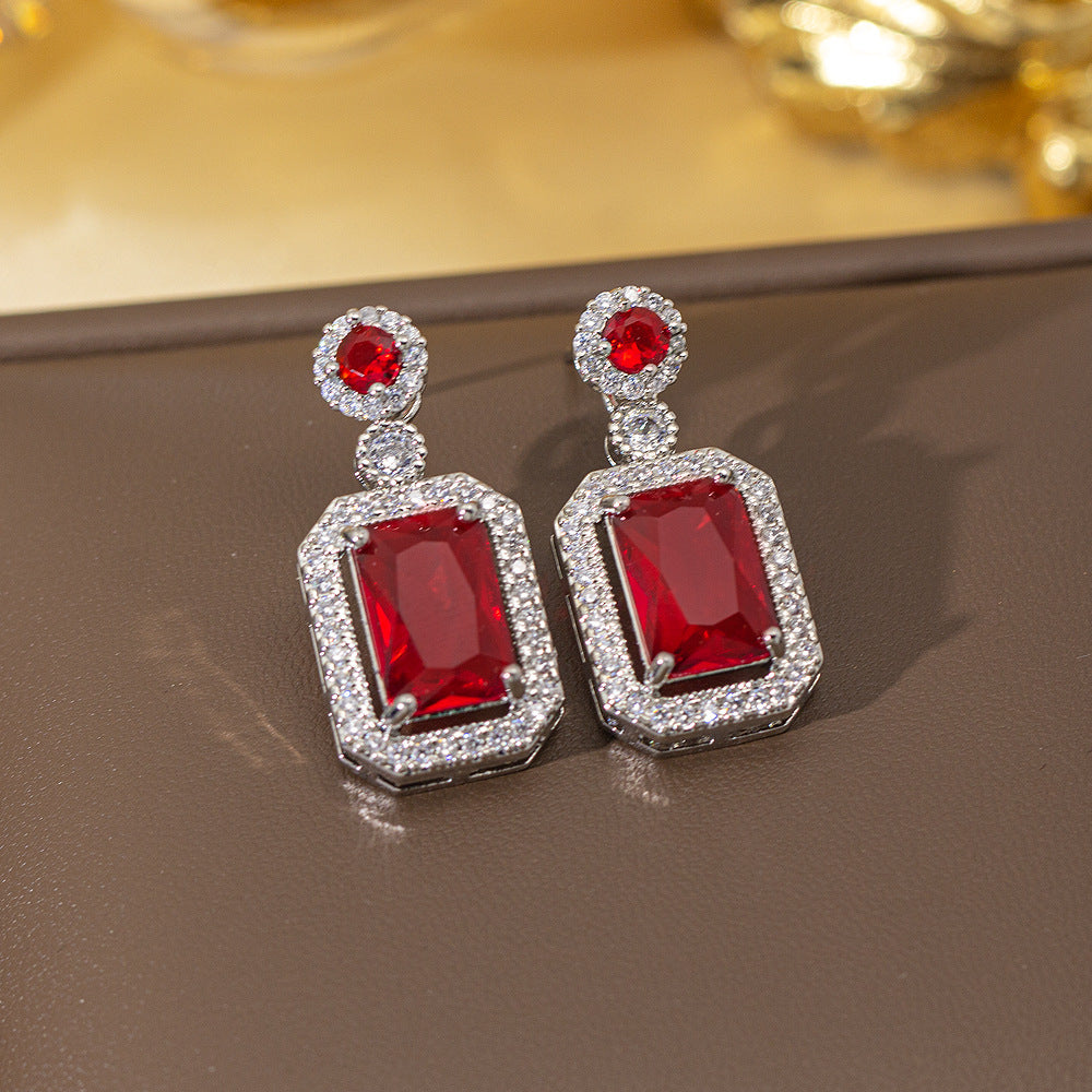 fashion elegant four-leaf clover earrings personalized zircon flower classy earrings niche styleaccessible luxurynew arrival earrings