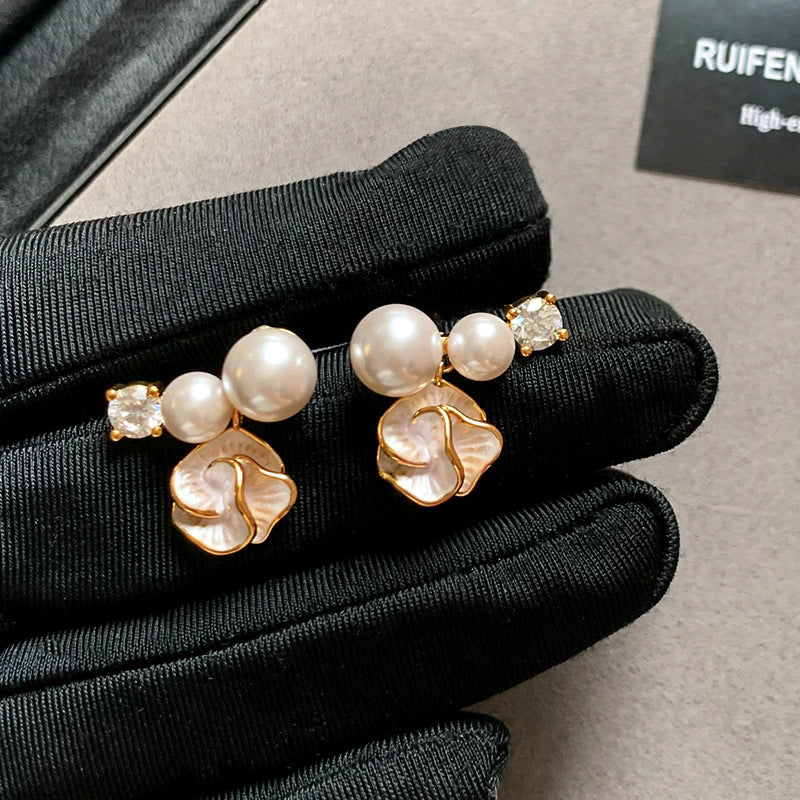Sterling silver needle drop glaze camellia earrings gentle elegantclassy champagne pearl element sense of design sparkling zircon earrings