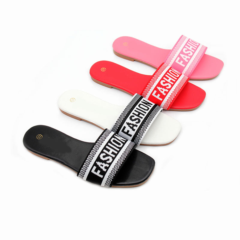 In Stock Ladies slippers Yiwu stall direct sales fashion embroidery  flat bottom cool slippers