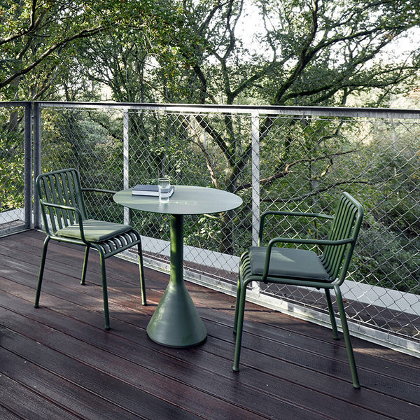 Outdoor wrought iron garden landscape courtyard cafe milk tea shop leisure table and chair combination bar balcony small table and chair