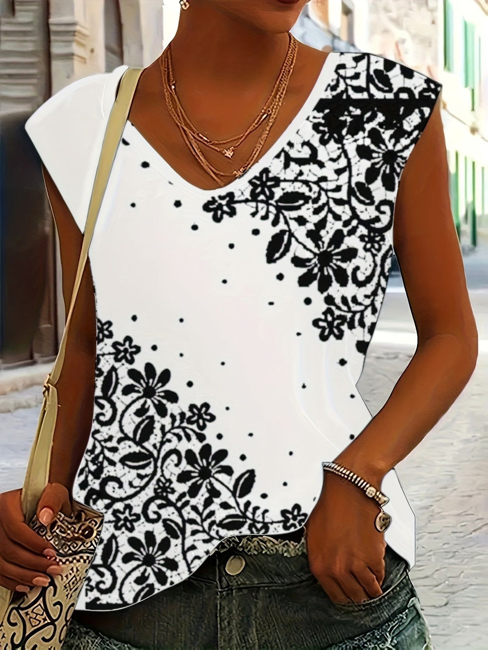 casual sleeveless v-neck floral and vine print polka dot comfortable versatile loose-fit summer top
