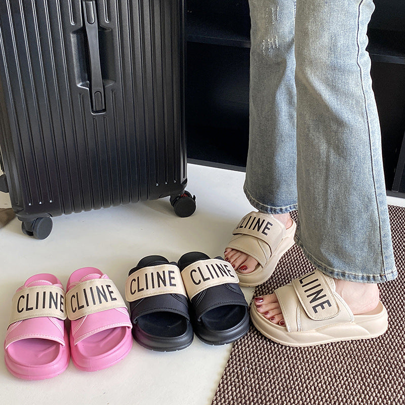 Black super popular internet celebrity thick sole flip-flops women's summer outwear2024new arrivalclassy soft bottom lightweight sandals