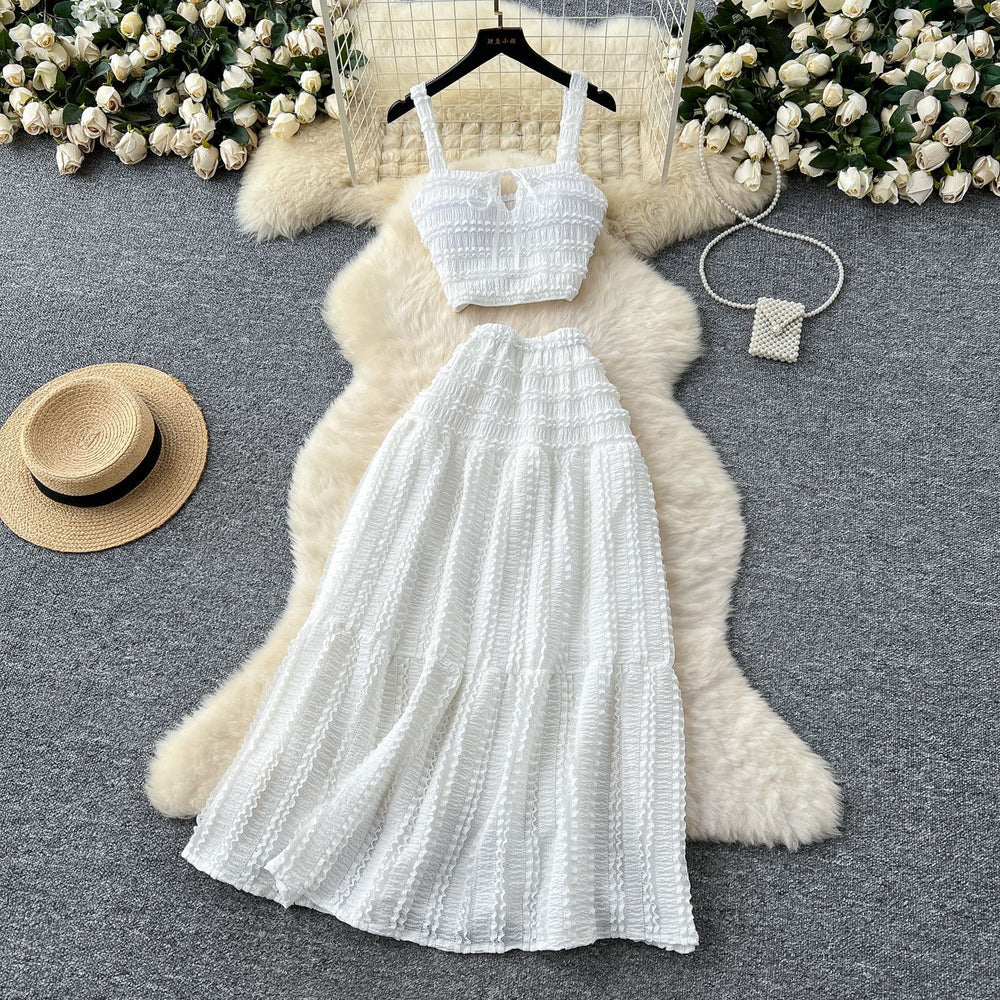 Sweet and gentle women's outfit: tie-neck square collar camisole crop top + high-waisted pleated midi skirt two-piece set