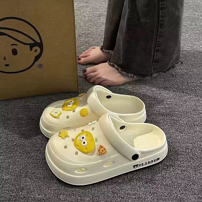 Crocs women's summer 2024 new arrival outwear beach seaside non-slip slippers nurse baotou step on shit sandals