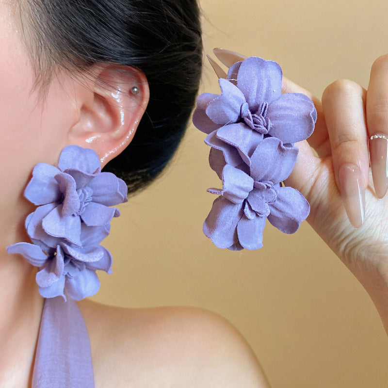 Purple flower earrings for women, super fairy atmosphere, forest style, versatile earrings for women, holiday style, exaggerated fashion ear accessories