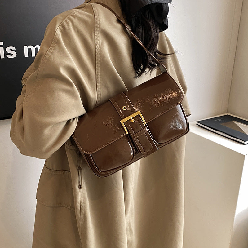 Retro small bag women's autumn and winter versatile 2025 new fashion messenger bag women's shoulder underarm work small square bag