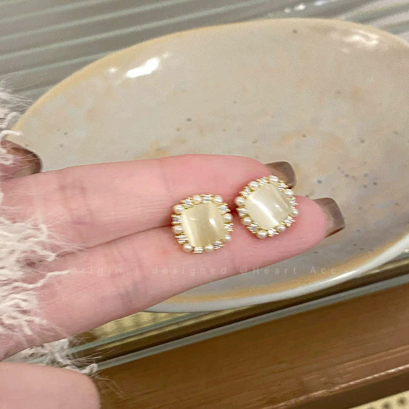 Tiktok viral: ultra-sparkling zircon earrings - women's luxury, unique, high-end hoop earrings. chic, sweet & edgy, influencer-approved, exquisite clip-on earrings