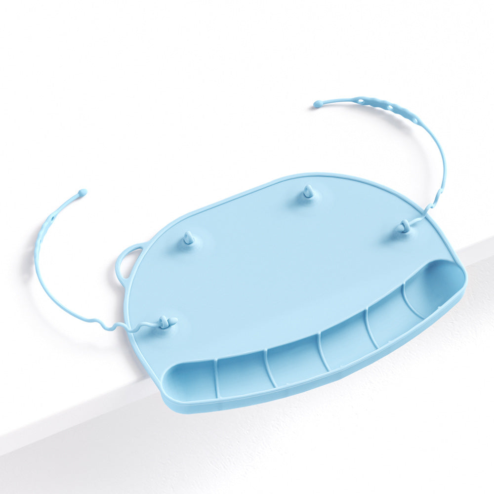 Children's placemat Suction cup type table mat with pocket Waterproof and anti-dirty pick-up meal bag Baby portable kindergarten silicone table mat