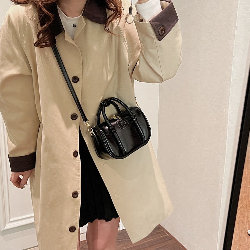 2025 autumn and winter new European and American retro new pendant mini sewing line PU waterproof advanced wholesale