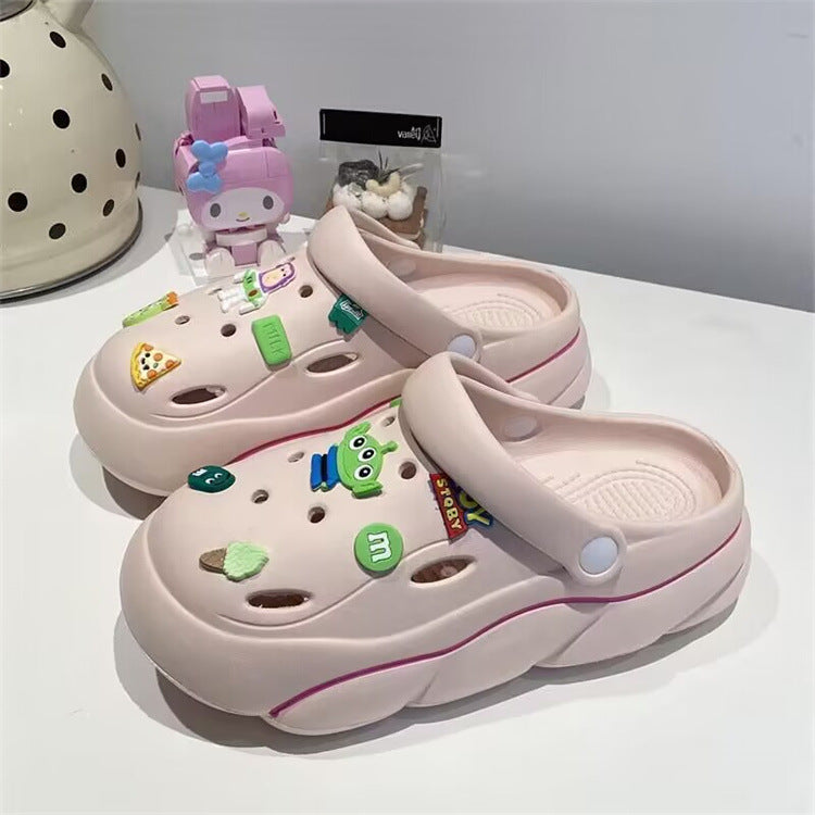 New arrival diy clogs for women wholesale summer cute cartoon couple outwear baotou thick sole shit-stepping slippers for women
