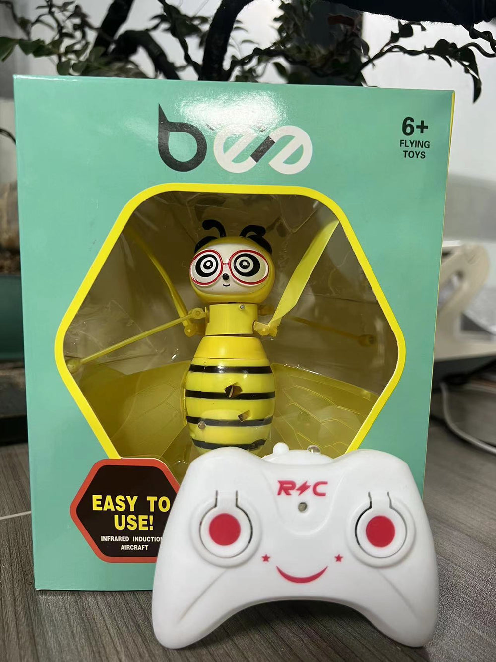 Hot selling feitian doll little bee sensor aircraft new and unique toys rechargeable smart suspension factory direct sales