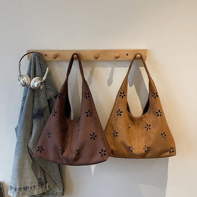 new arrival shoulder bag for women, large capacity, retroclassy sense, cut out armpit bag, preppy style, easiest for match shoulder bag for women