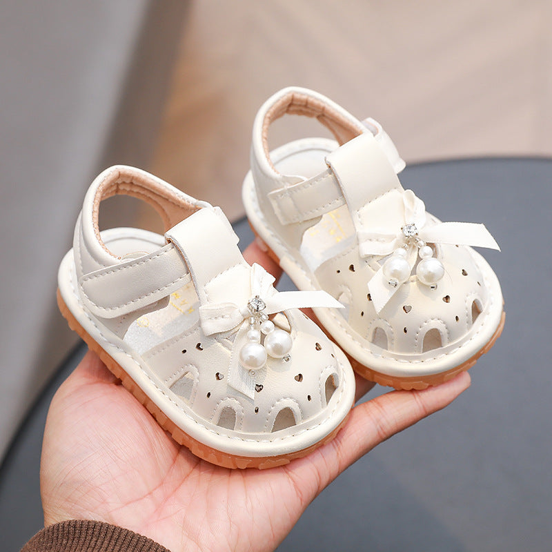 summer new girls' closed-toe sandals, 0-2 years old soft sole baby first walker shoes with bow, baby squeaky shoes