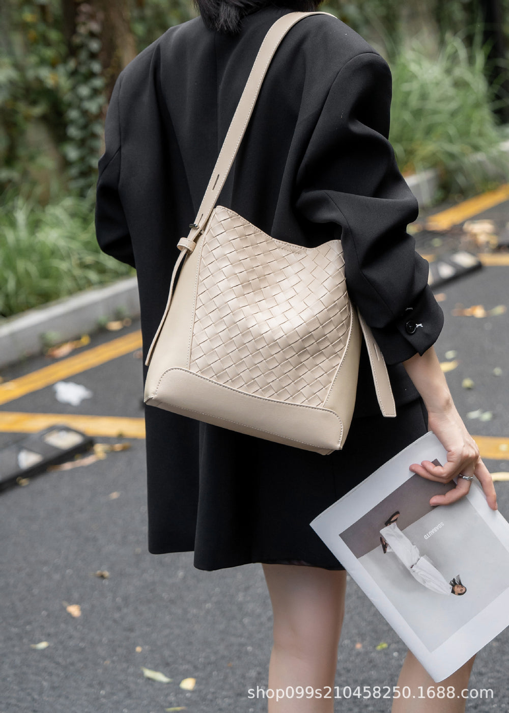 2024 spring/summer fashion crossbody shoulder bag - woven bucket bag - versatile commuter tote with large capacity