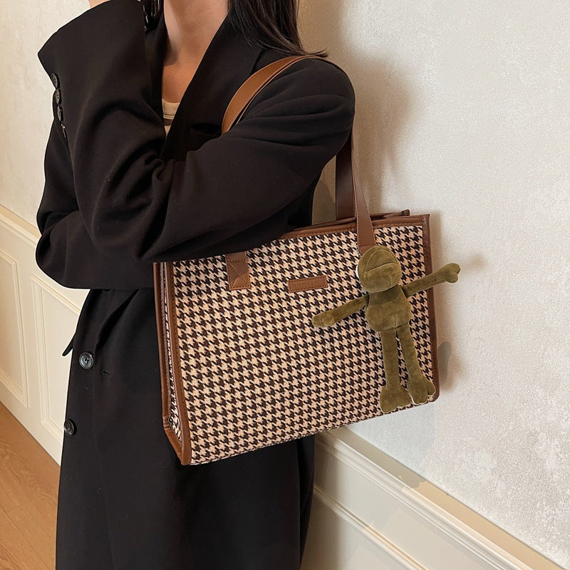 Canvas bag women's large capacity 2025 new autumn versatile shoulder bag cloth bag leisure class commuter tote bag