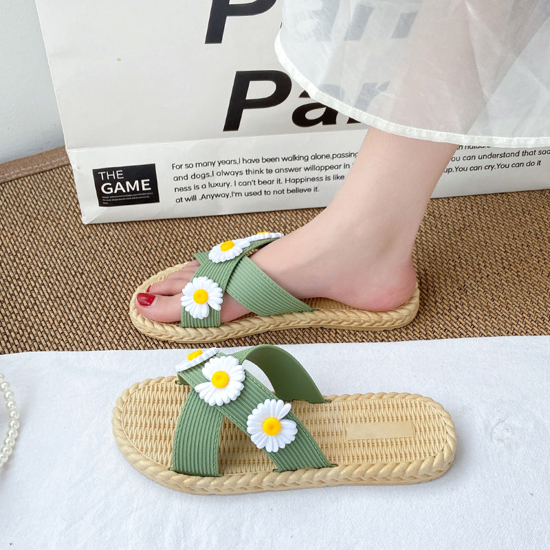 Daisy soft sole slippers women's summer outdoor wear 2024 new anti-slip bath versatile casual beach sandals