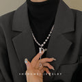 Hip-hop influencer d letter necklace - women's luxury, niche design, 2025 new trendy, high-end sweatshirt chain accessory