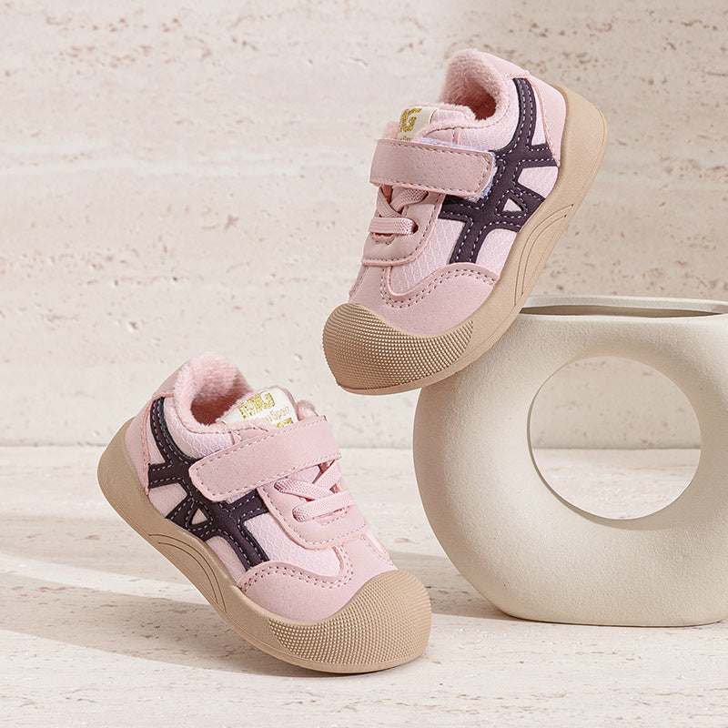 New casual sports shoes for men, women, and children - canvas sneakers, first walker shoes, toddler anti-slip shoes, and insulated winter shoes