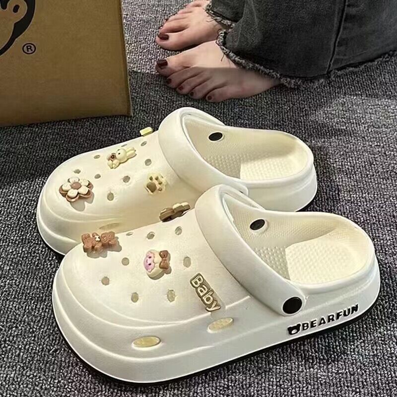 Thick solediycute cartoon clogs women's summeroutwearplatform shoes toe-cap half slippers student easiest for match beach shoes
