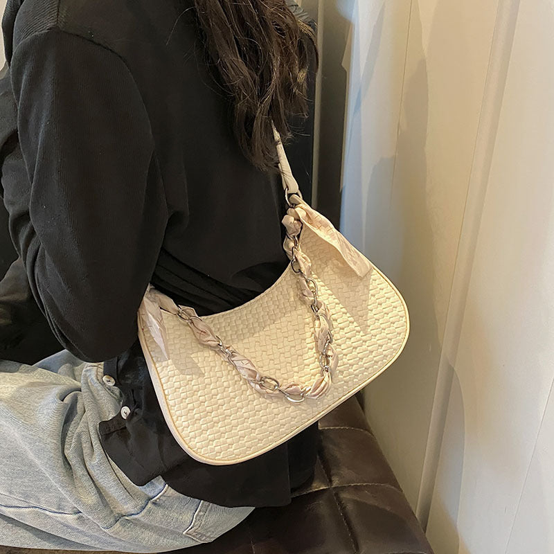 New French niche high-end underarm baguette bag women's 2025 new trendy and versatile ins chain shoulder bag